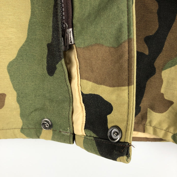 90'S Cabela's Gore-Tex Woodland Camo Padded Mountain Parka Shell Jacket, Made in USA, Men's Size Medium Nylon Khaki type Vintage Second Hand