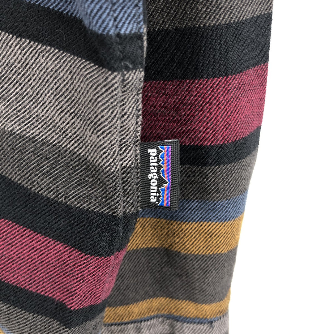 Patagonia Lightweight Fjord STY54020FA18 Striped Pattern Long Sleeve Flannel Shirt, Men's XL Organic cotton gray type Vintage Second Hand