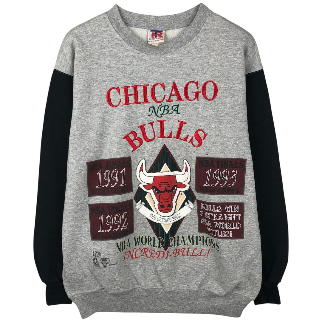 Vintage TEAM RATED NBA CHICAGO BULLS Chicago Bulls sweatshirt, Made in USA, Men's Size L cotton gray type Vintage Second Hand