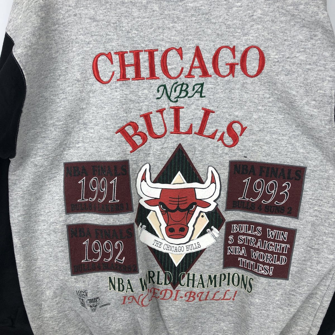 Vintage TEAM RATED NBA CHICAGO BULLS Chicago Bulls sweatshirt, Made in USA, Men's Size L cotton gray type Vintage Second Hand