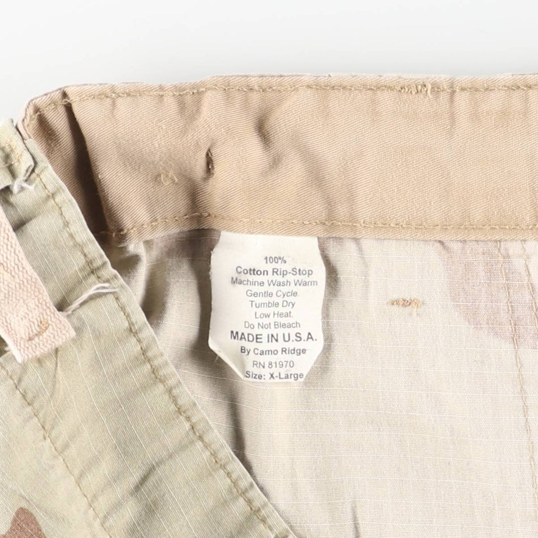Oversized civilian camouflage pattern 3C desert camo military cargo and combat pants, made in the USA, men's size W41 equivalent cotton Beige type Vintage Second Hand