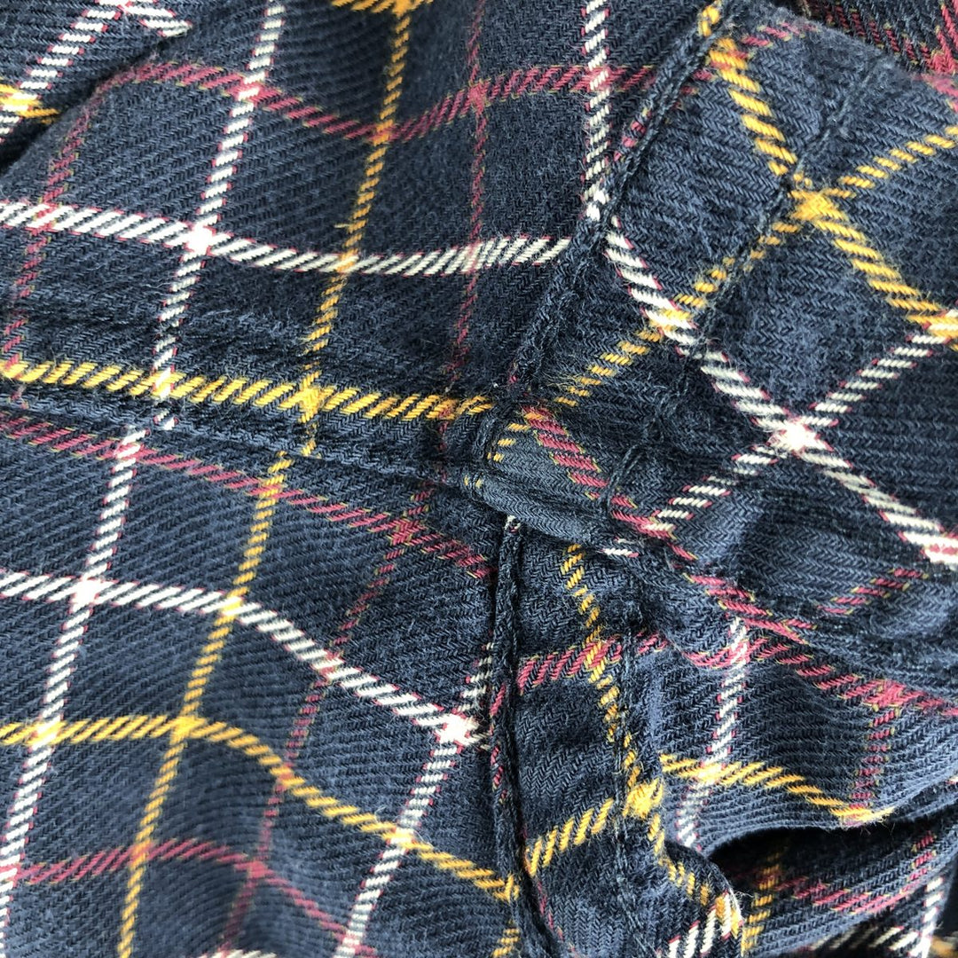 Brooks Brothers 346 Long Sleeve Button-Down Light Flannel Check Shirt, Men's Size Medium cotton navy blue type Vintage Second Hand