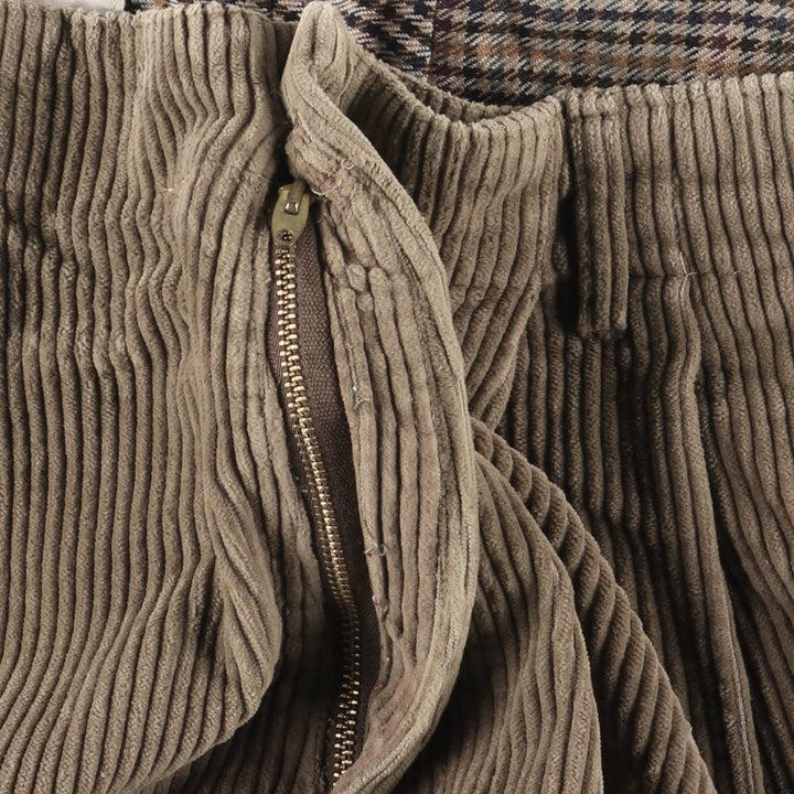 Vintage 1980'S AMERICA wide-wale, two-pleat corduroy pants, made in Canada, men's size W30. cotton brown type Vintage Second Hand