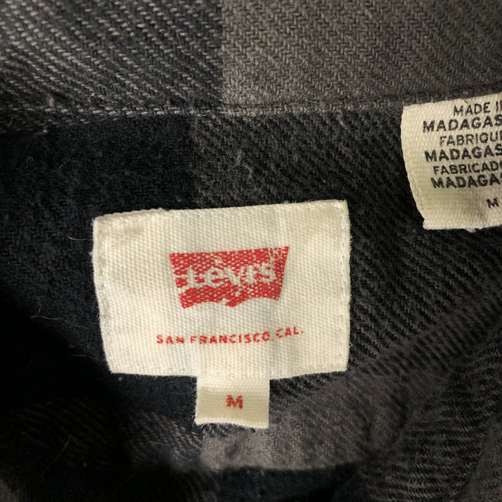 Levi's Buffalo Check Long Sleeve Light Flannel Check Shirt, Men's Size Medium unclear gray type Vintage Second Hand