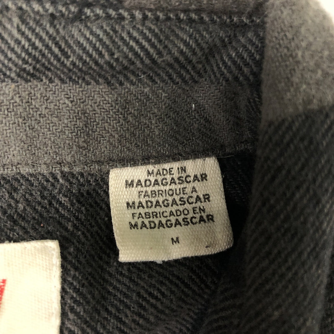 Levi's Buffalo Check Long Sleeve Light Flannel Check Shirt, Men's Size Medium unclear gray type Vintage Second Hand