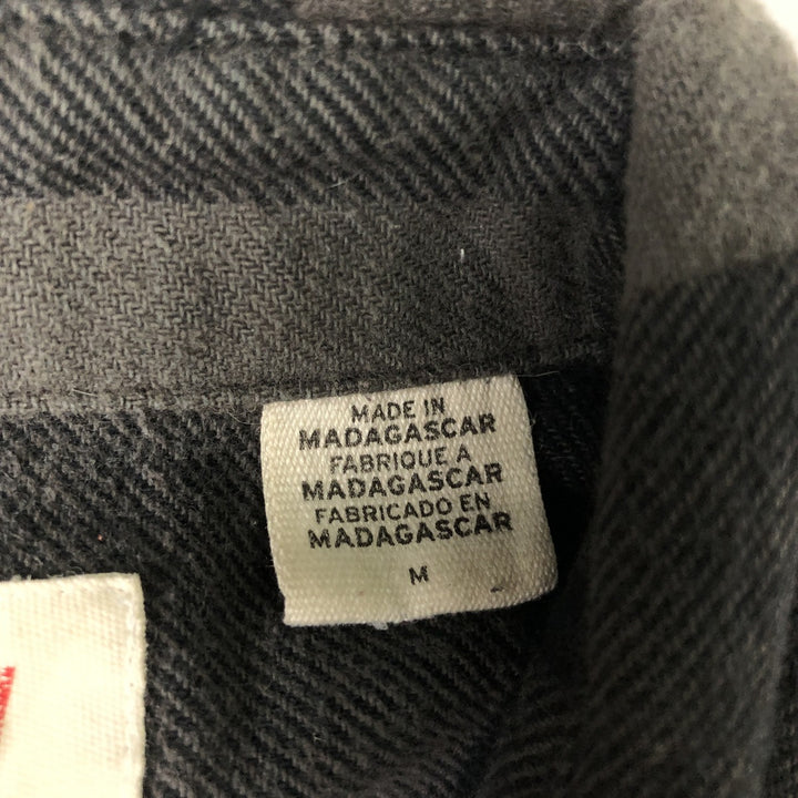 Levi's Buffalo Check Long Sleeve Light Flannel Check Shirt, Men's Size Medium unclear gray type Vintage Second Hand