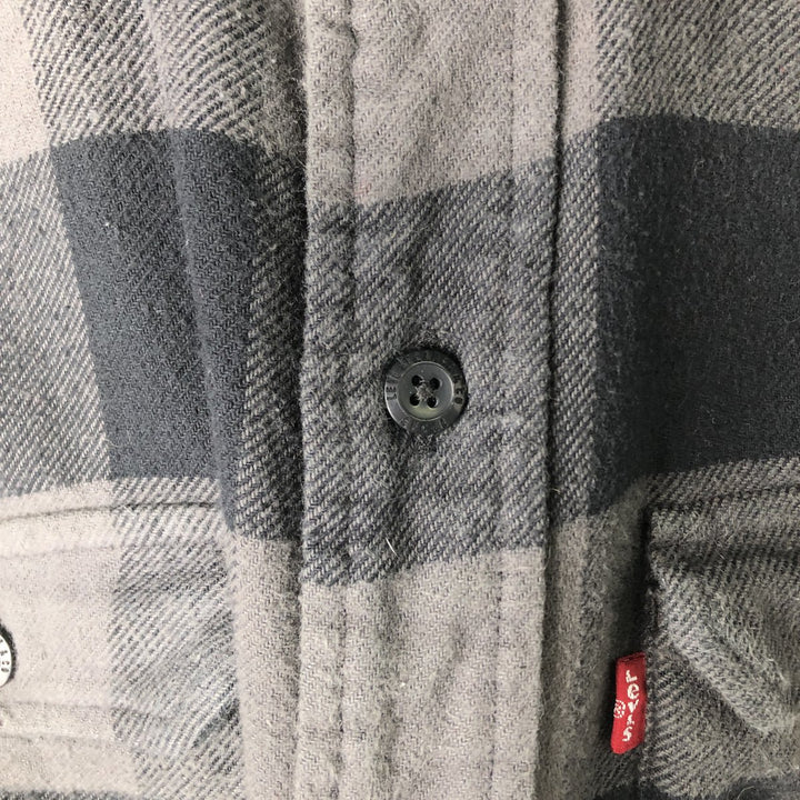 Levi's Buffalo Check Long Sleeve Light Flannel Check Shirt, Men's Size Medium unclear gray type Vintage Second Hand