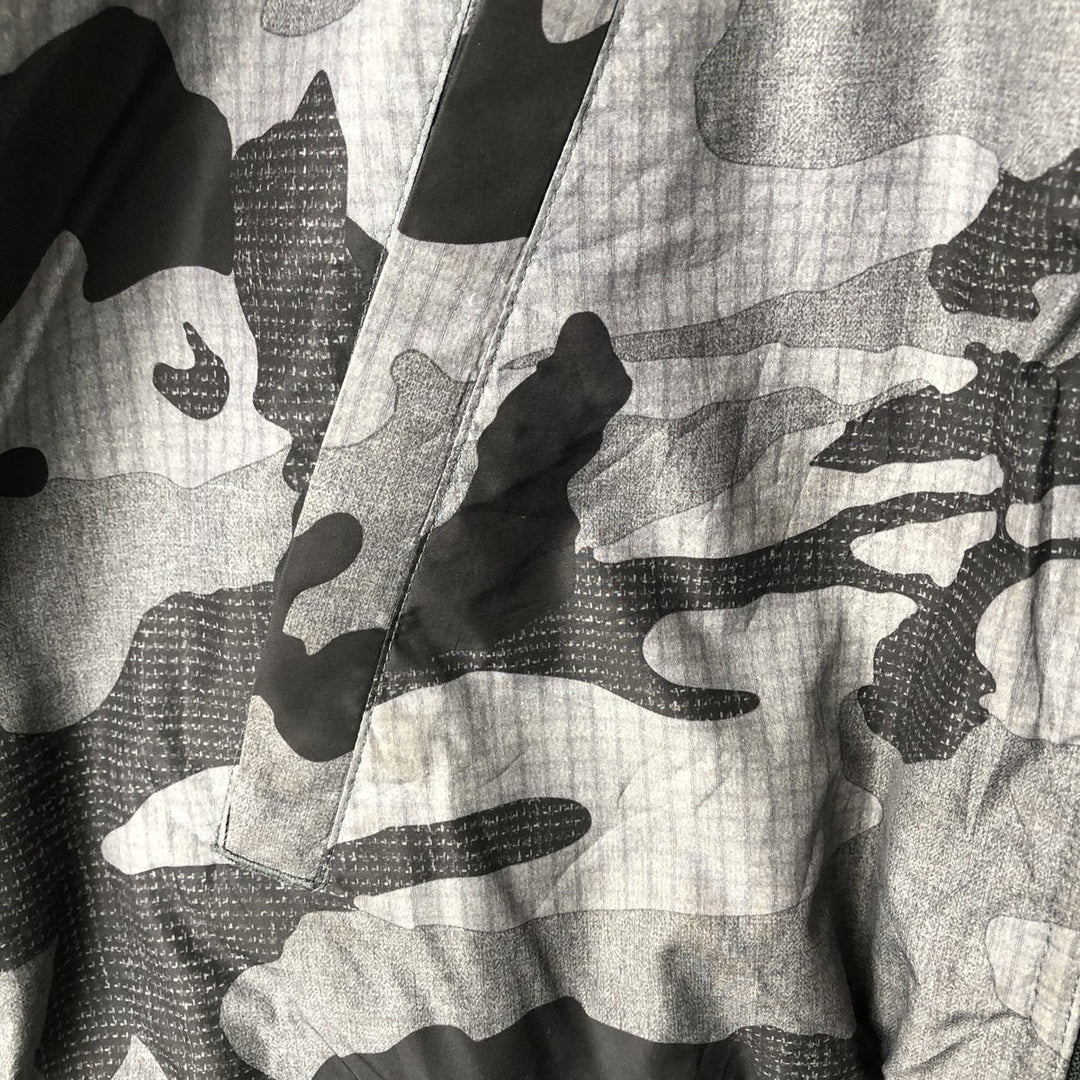 The North Face Camouflage Pattern Fleece Reversible Puffer Jacket (Men's Size L) polyester gray type Vintage Second Hand