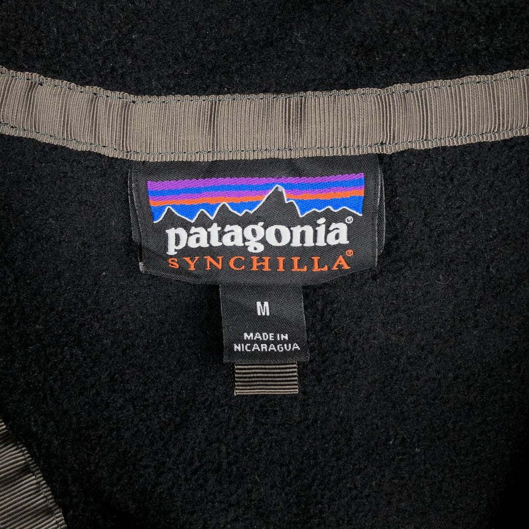 Patagonia Lightweight Synchilla Snap-T 25455FA16 Half-Snap Fleece Pullover (Women's Size M) polyester black type Vintage Second Hand