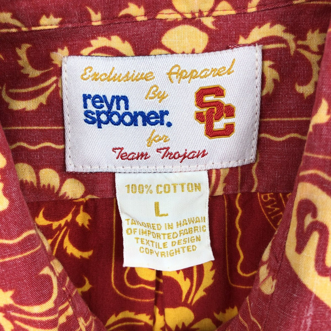 Reyn Spooner TEAM TROJANS all-over print button-down Hawaiian Aloha shirt, boxy style, made in Hawaii, men's size L equivalent. cotton red type Vintage Second Hand