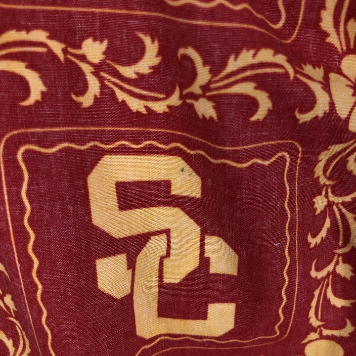 Reyn Spooner TEAM TROJANS all-over print button-down Hawaiian Aloha shirt, boxy style, made in Hawaii, men's size L equivalent. cotton red type Vintage Second Hand