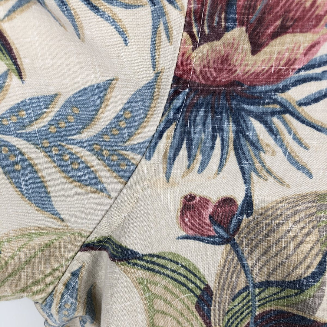 Reyn Spooner swimwear tag, bikini tag, hibiscus pattern, half-button Hawaiian aloha shirt, boxy shirt, made in the USA. cotton pale white type Vintage Second Hand
