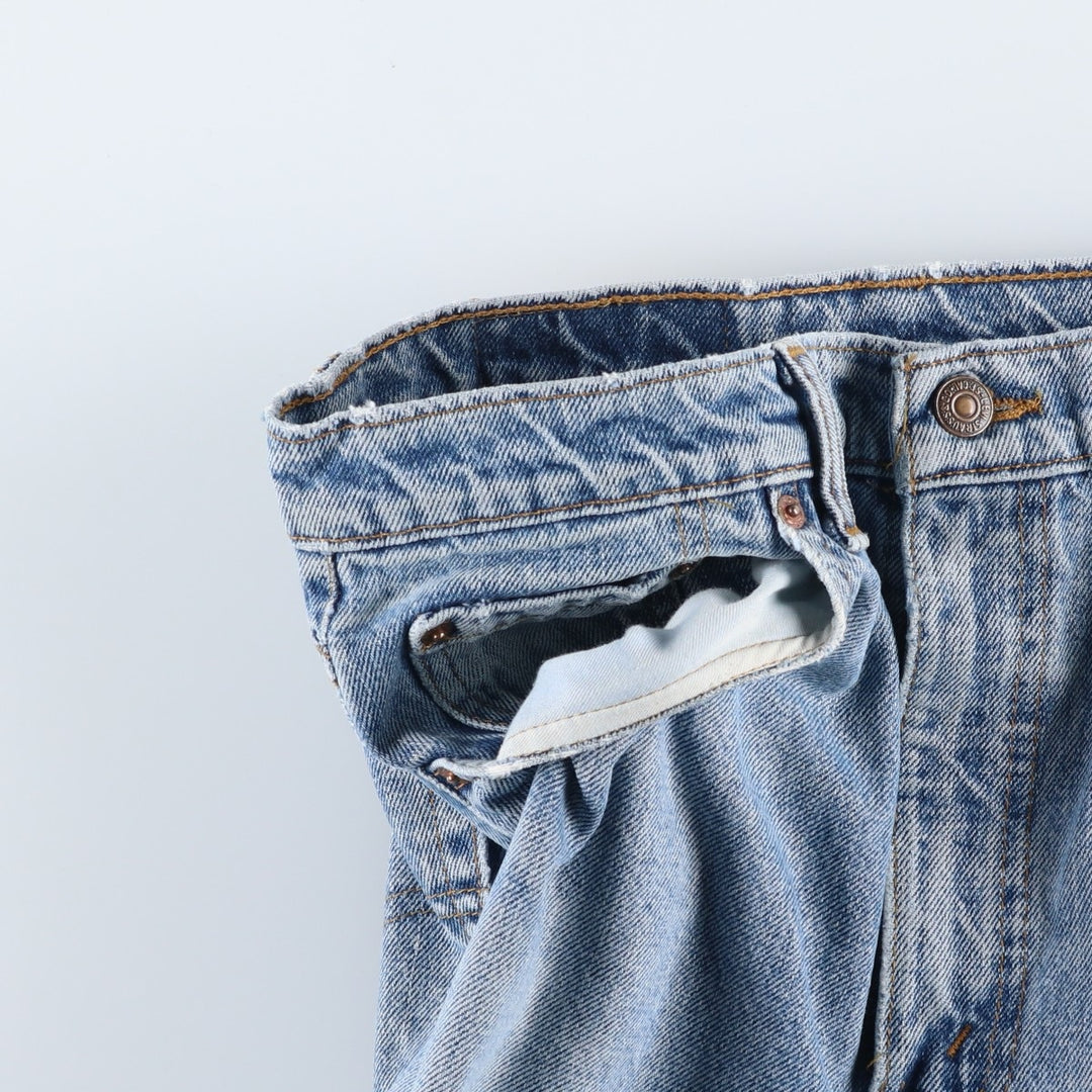Levi's 505 Plain Tapered Denim Pants, Made in Canada, W34L31 (equivalent to men's W32), Zipper Fly, Fade-to-Length. cotton Blue type light blue Vintage Second Hand