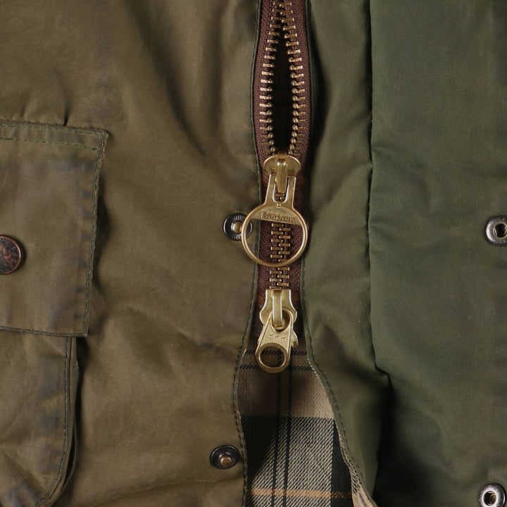 2000'S Barbour Beaufort 3 Warrant Oiled Hunting Jacket, Made in England, C44, Men's Size L Waxed cotton Khaki type Vintage Second Hand