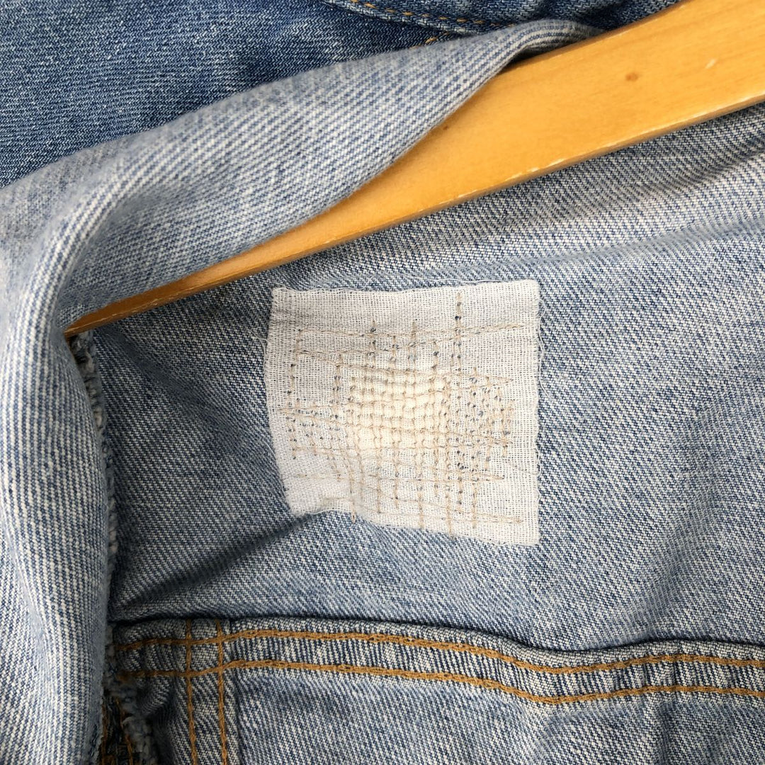 2000'S Levi's Euro Model Denim Jacket, Women's Size Medium cotton blue type Vintage Second Hand