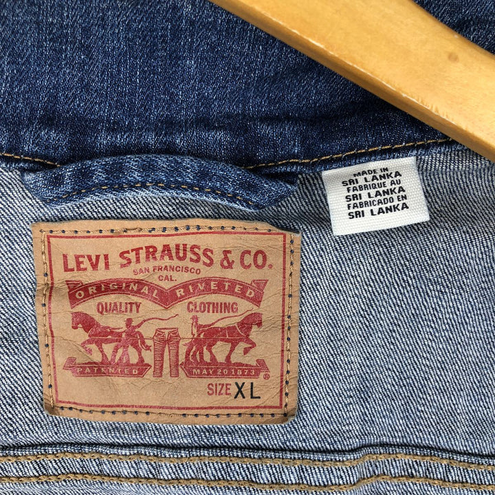 Levi's denim jacket, denim jacket, women's size XL cotton blue type Vintage Second Hand