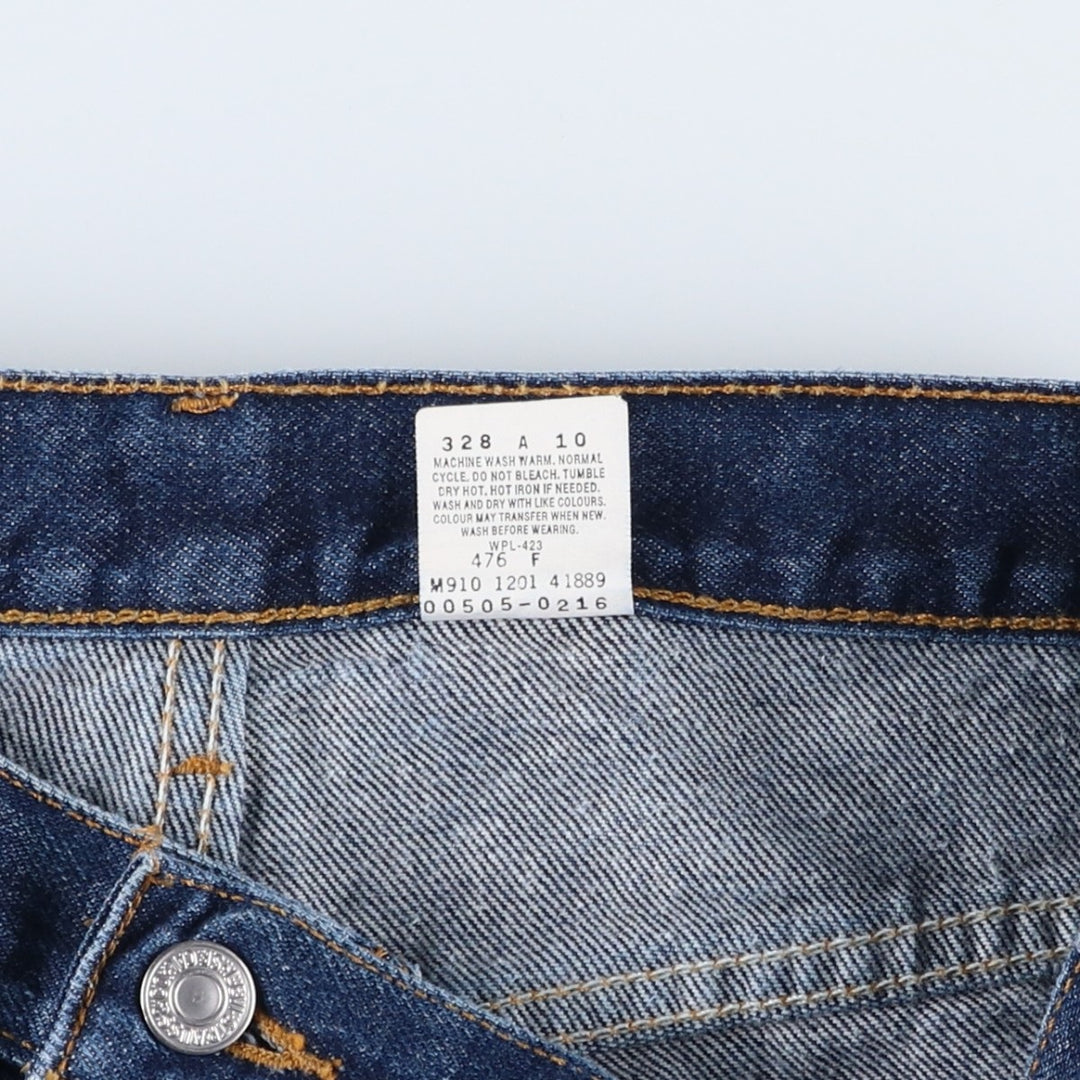 2000'S Levi's 00505-0216 Regular Fit Straight Leg Tapered Denim Pants, Made in Canada, Men's Size 34 cotton navy blue type Vintage Second Hand