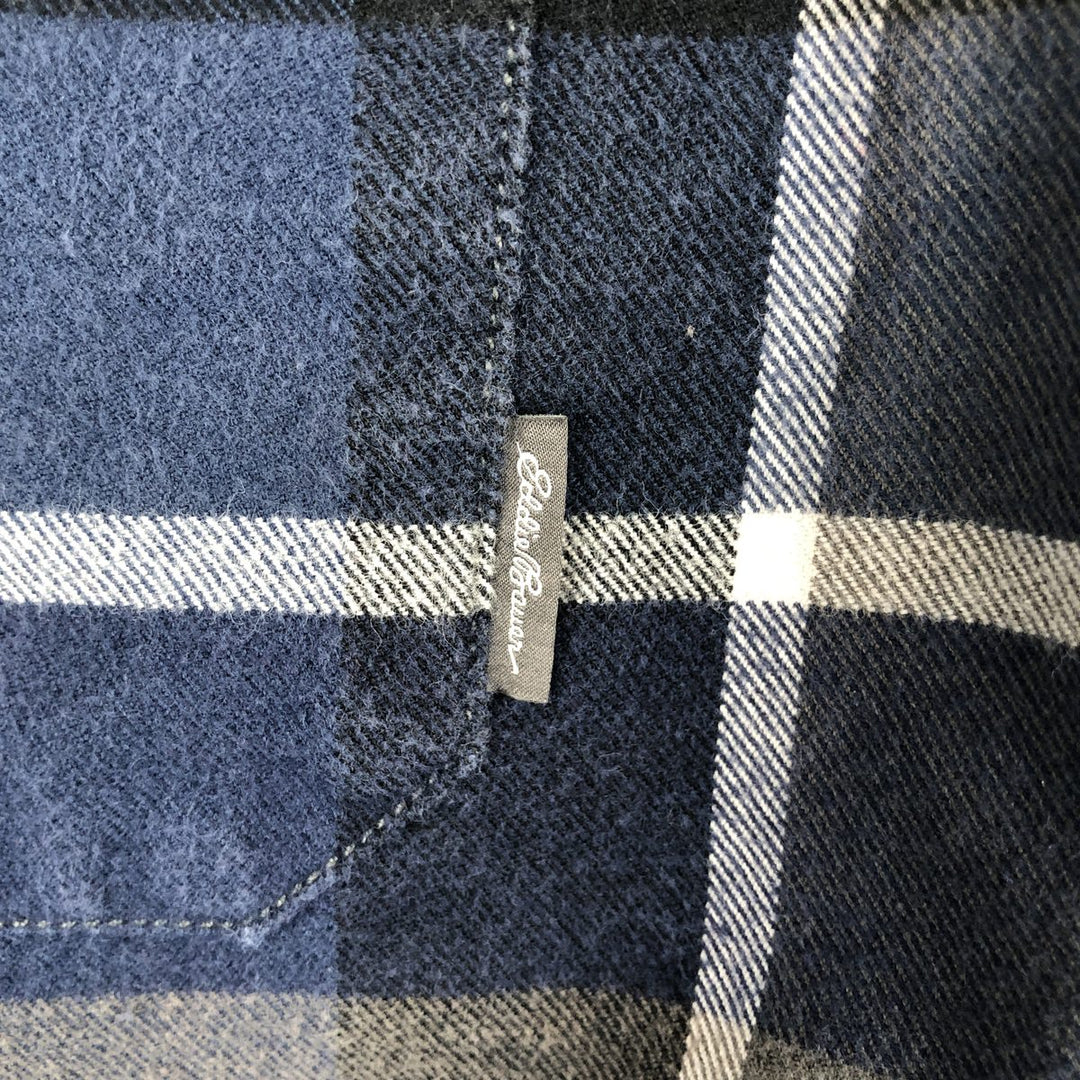 Eddie Bauer Classic Fit Check Pattern Button-Down Long Sleeve Light Flannel Shirt, Men's Size Small cotton navy blue type Vintage Second Hand