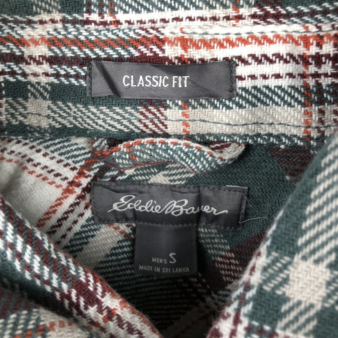 Eddie Bauer Classic Fit Check Pattern Long Sleeve Light Flannel Shirt, Men's Size Small cotton green type Vintage Second Hand