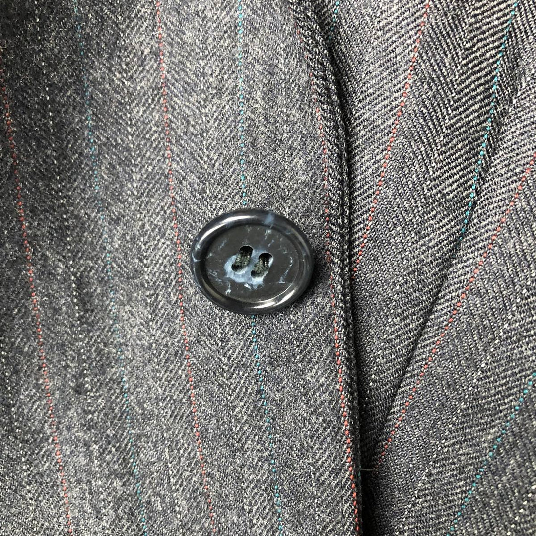 Bloomingdale's the men's store Striped Pattern Herringbone Wool Tailored Jacket, Made in USA, Men's Size Medium wool gray type Vintage Second Hand