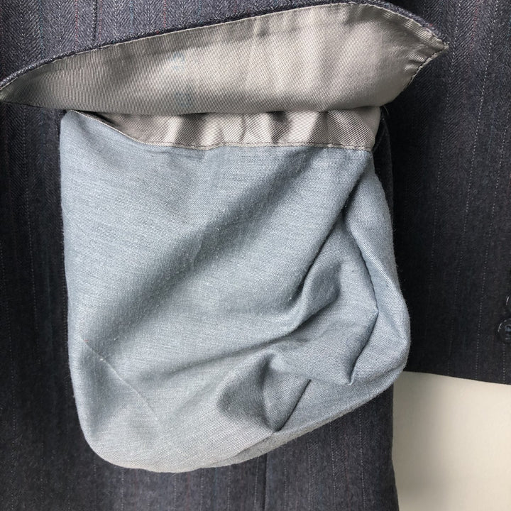 Bloomingdale's the men's store Striped Pattern Herringbone Wool Tailored Jacket, Made in USA, Men's Size Medium wool gray type Vintage Second Hand