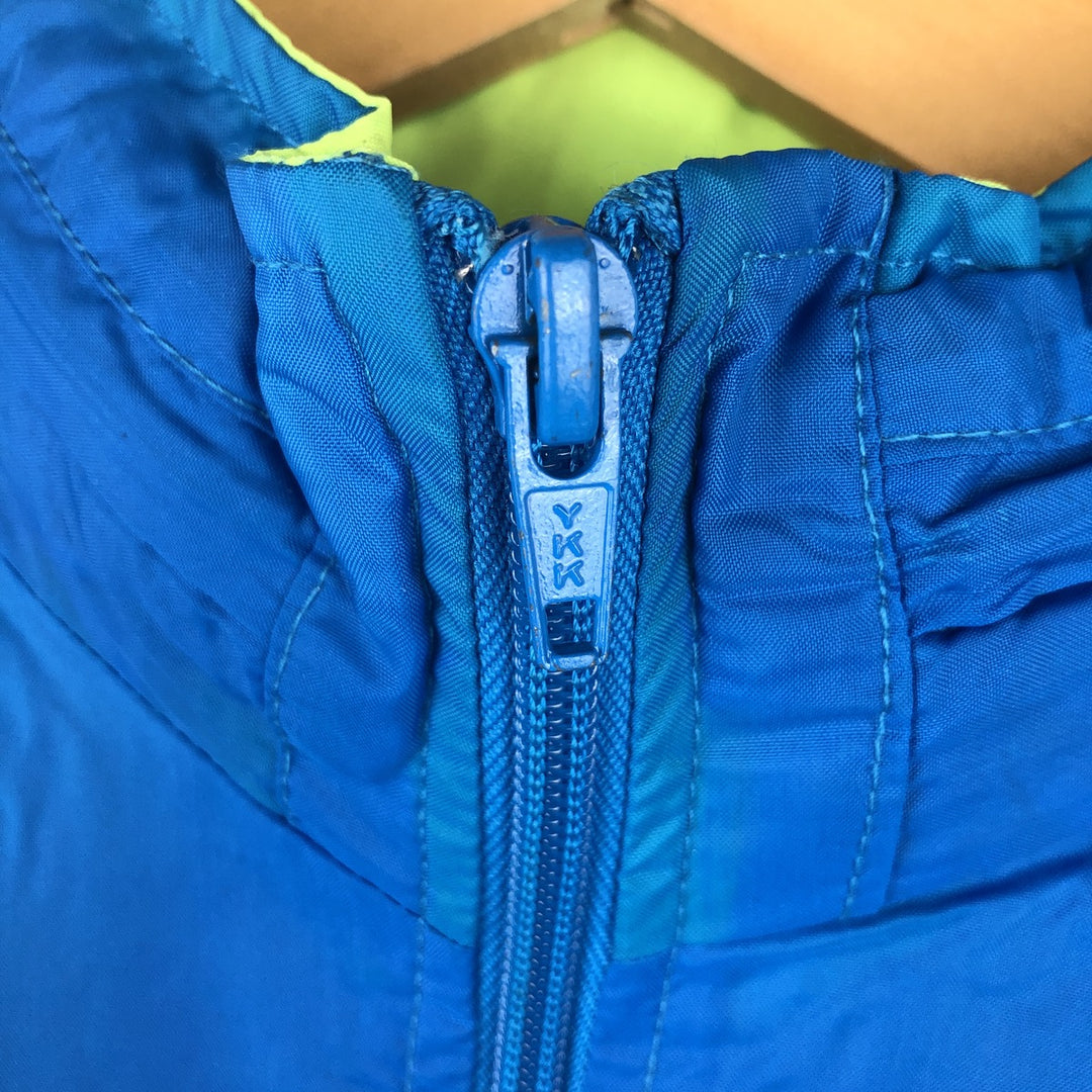 90'S Vintage Nike Nylon Jacket, Women's Size Small Nylon Blue type light blue Vintage Second Hand