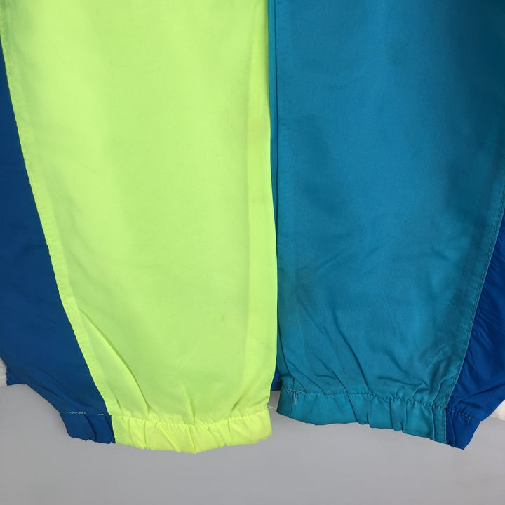 90'S Vintage Nike Nylon Jacket, Women's Size Small Nylon Blue type light blue Vintage Second Hand