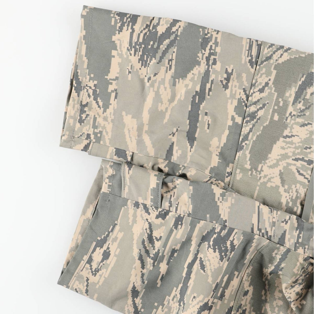 Authentic US military camouflage pattern ACU digital camo military Gore-Tex parka, made in the USA, large and long, equivalent to a men's size L Nylon Khaki type Vintage Second Hand