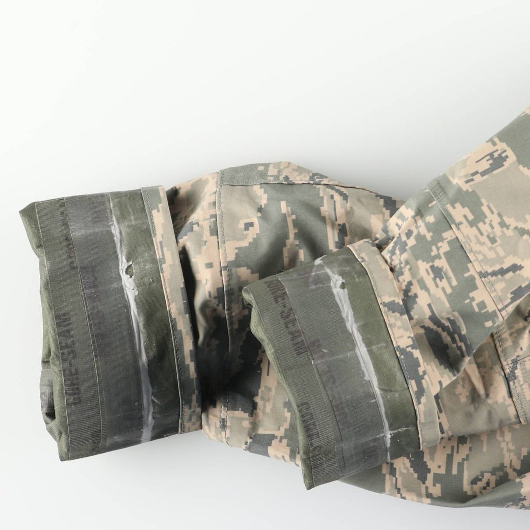 Authentic US military camouflage pattern ACU digital camo military Gore-Tex parka, made in the USA, medium long, equivalent to a men's size M. Nylon Khaki type Vintage Second Hand