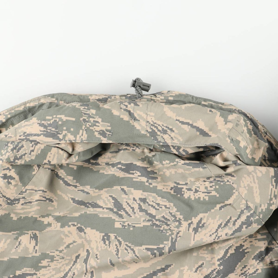 Authentic US military camouflage pattern ACU digital camo military Gore-Tex parka, made in the USA, medium long, equivalent to a men's size M. Nylon Khaki type Vintage Second Hand