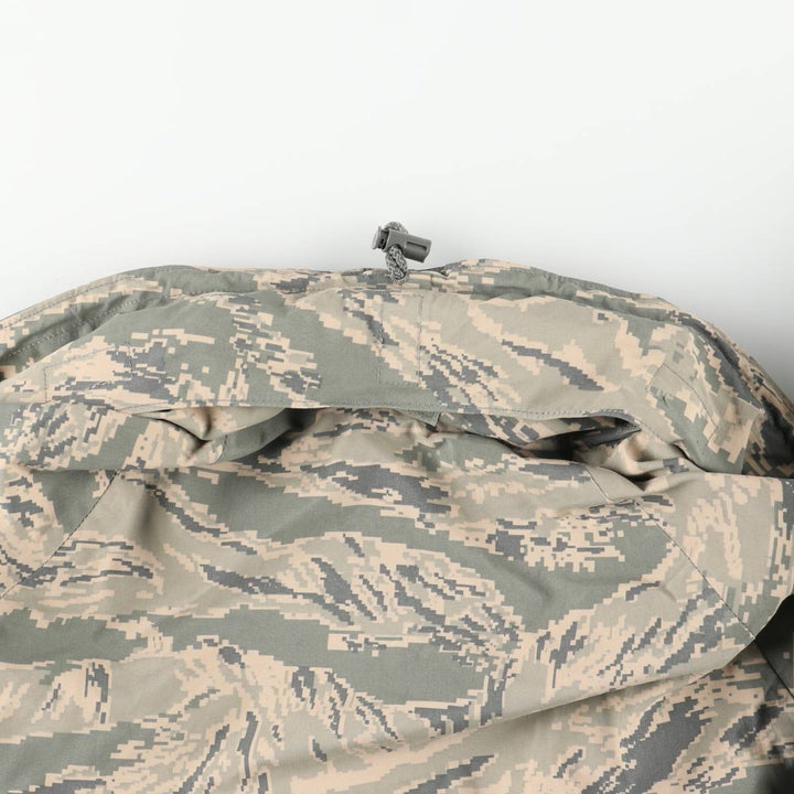 Authentic US military camouflage pattern ACU digital camo military Gore-Tex parka, made in the USA, medium long, equivalent to a men's size M. Nylon Khaki type Vintage Second Hand
