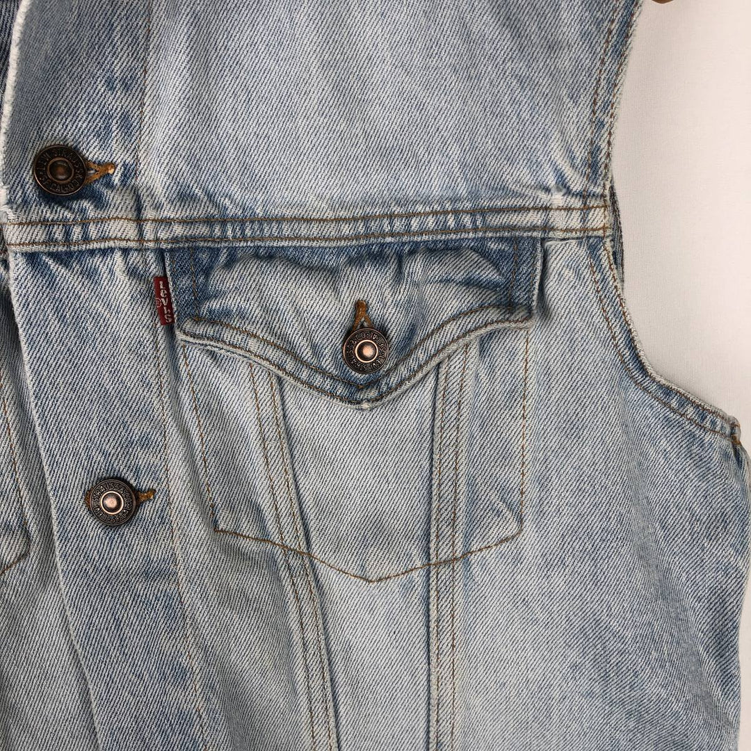 Levi's 75530-0107 Denim Vest, Made in Canada, Men's Size M (approx.) cotton blue type Vintage Second Hand