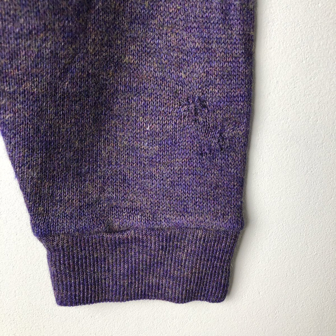 1960s-1970'S Champion DORAN V-neck University of Wisconsin acrylic knit sweater, women's size S equivalent, vintage. acrylic purple type Vintage Second Hand