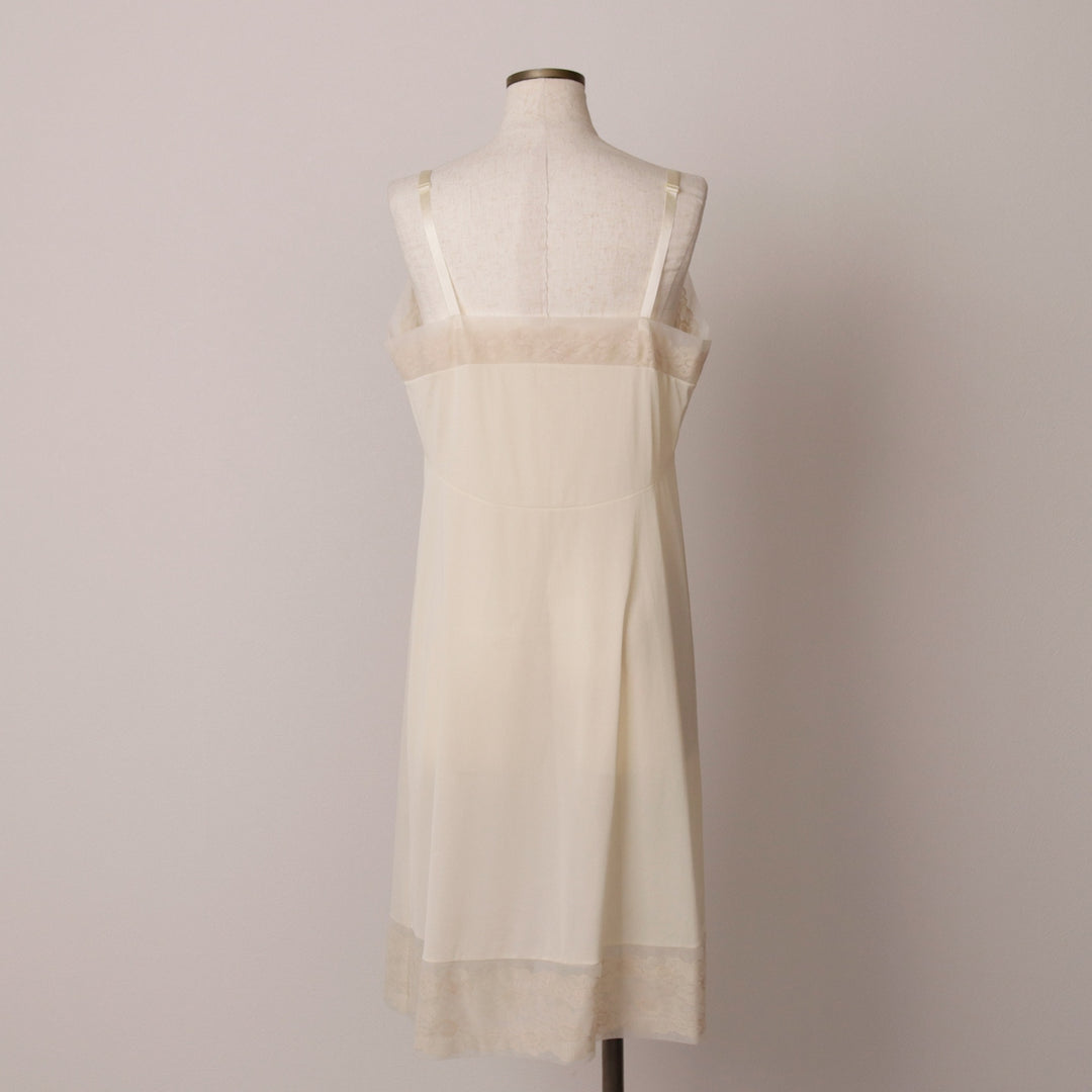 VANITY FAIR Lingerie Half-Length Camisole Dress, Made in USA, Women's Size Medium, Vintage Nylon unbleached Vintage Second Hand