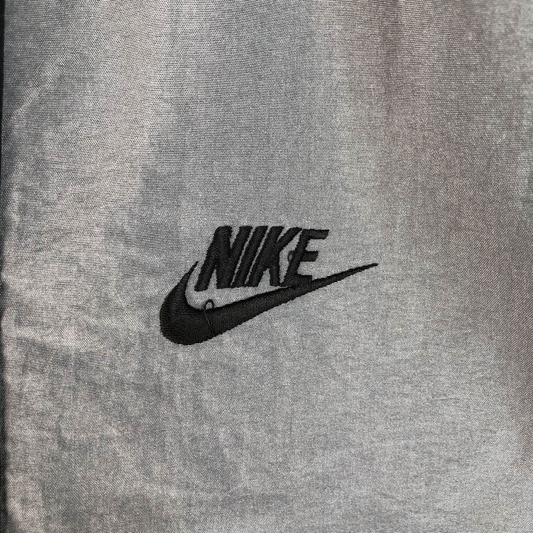 Vintage 90'S Nike silver tag nylon jacket, size L, men's unclear gray type Vintage Second Hand