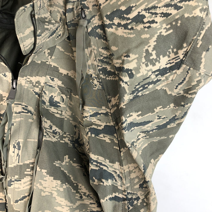 Authentic US military camouflage pattern ABU Digital Tiger Camo ECWCS 2nd Gen Military Gore-Tex Parka, Made in USA, Medium Regular Nylon gray type Vintage Second Hand