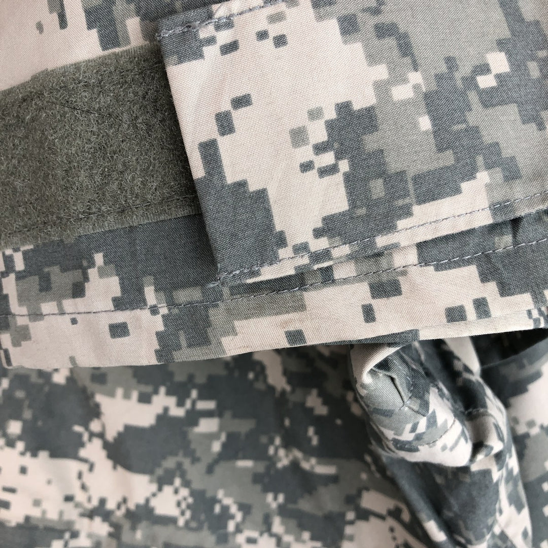 Camouflage ACU Digital Camo Military Gore-Tex Parka, Large-Regular, Men's Size L Nylon gray type Vintage Second Hand