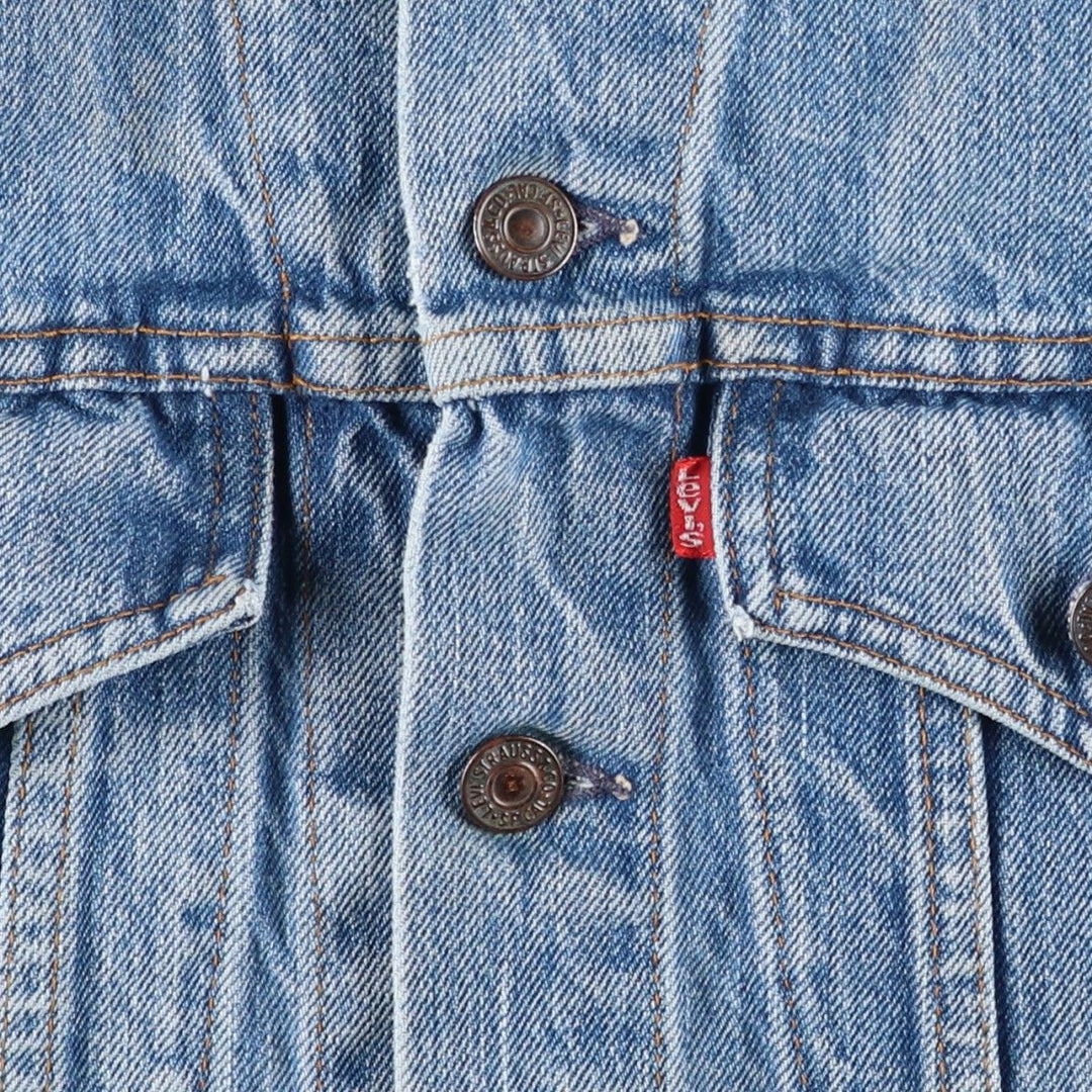 Vintage 1980'S Levi's 75506-0217 denim jacket, made in Canada, size M. cotton blue type Vintage Second Hand