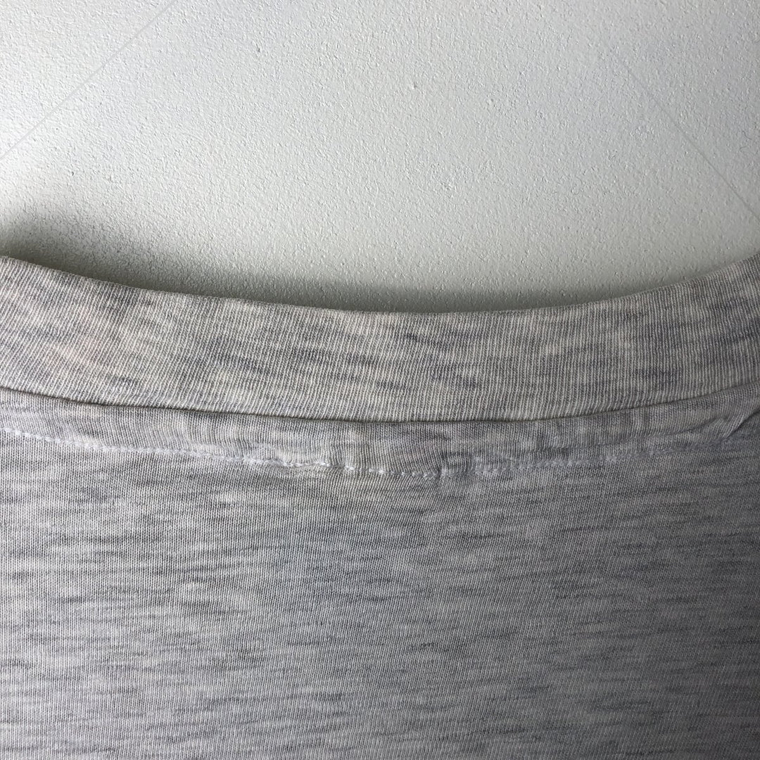 Vintage 90'S Hanes floral print T-shirt, made in the USA, men's size XL cotton gray type Vintage Second Hand