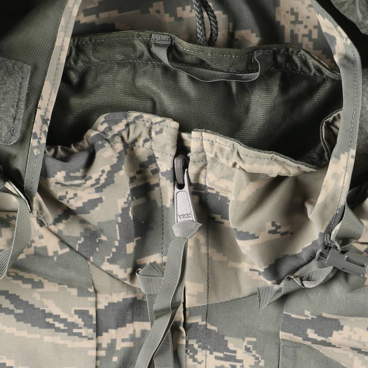 Authentic US military camouflage pattern ACU digital camo military jacket, made in the USA, large and long, equivalent to men's size L Nylon Khaki type Vintage Second Hand