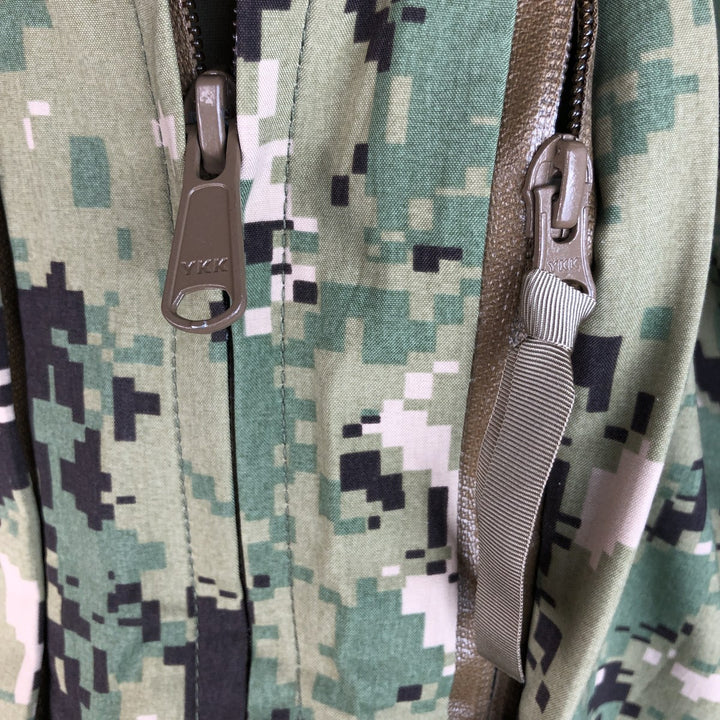 Authentic US military camouflage pattern military Gore-Tex parka, made in the USA, medium short, men's size M. Nylon Khaki type Vintage Second Hand