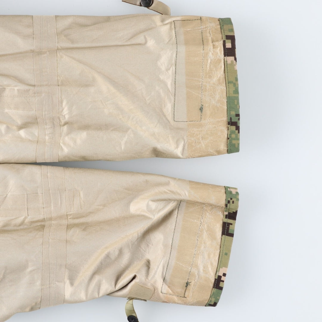 Authentic US military camouflage pattern military Gore-Tex parka, made in the USA, MEDIUM-REGULAR, equivalent to men's size M Nylon Khaki type Vintage Second Hand