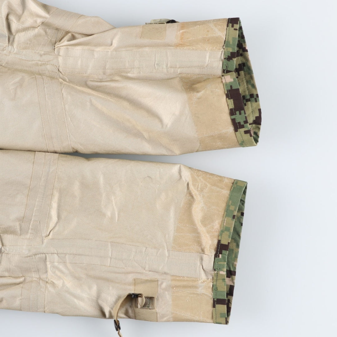 Authentic US military camouflage pattern military Gore-Tex parka, made in the USA, MEDIUM-REGULAR, equivalent to men's size M Nylon Khaki type Vintage Second Hand