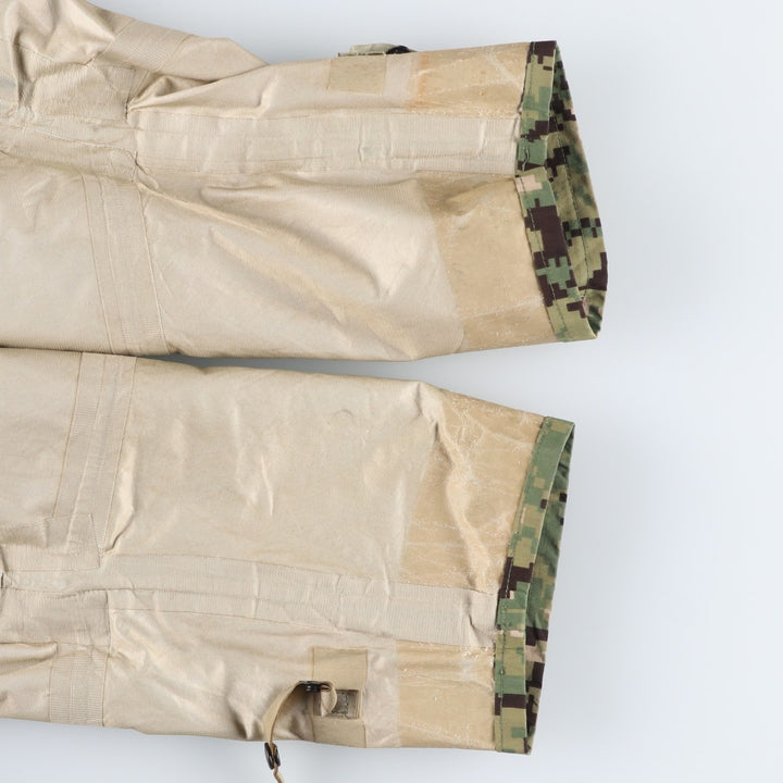 Authentic US military camouflage pattern military Gore-Tex parka, made in the USA, MEDIUM-REGULAR, equivalent to men's size M Nylon Khaki type Vintage Second Hand