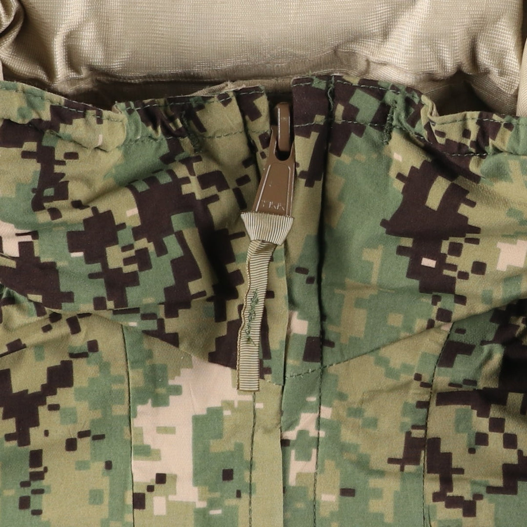 Authentic US military camouflage pattern military Gore-Tex parka, made in the USA, Medium X-Long, equivalent to a men's size M Nylon Khaki type Vintage Second Hand