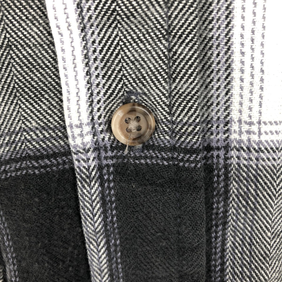 90s-00'S St. John's Bay Long-Sleeve Button-Down Flannel Check Shirt, Men's Size M (Equivalent), Vintage cotton pale white type Vintage Second Hand