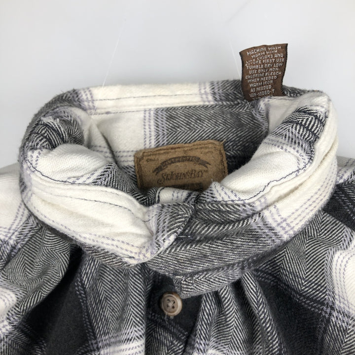 90s-00'S St. John's Bay Long-Sleeve Button-Down Flannel Check Shirt, Men's Size M (Equivalent), Vintage cotton pale white type Vintage Second Hand