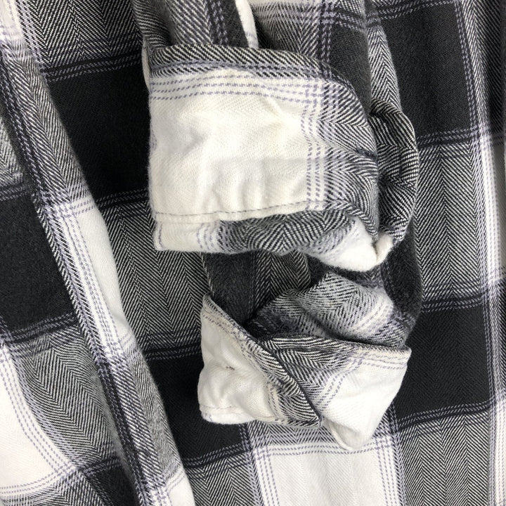 90s-00'S St. John's Bay Long-Sleeve Button-Down Flannel Check Shirt, Men's Size M (Equivalent), Vintage cotton pale white type Vintage Second Hand