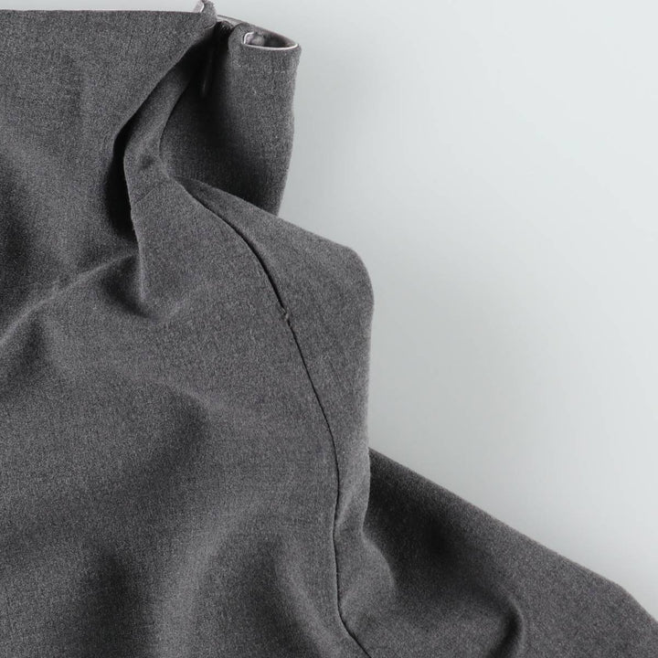 No app necessary. Half-length flared skirt, made in the USA, women's size S equivalent. polyester gray type Vintage Second Hand