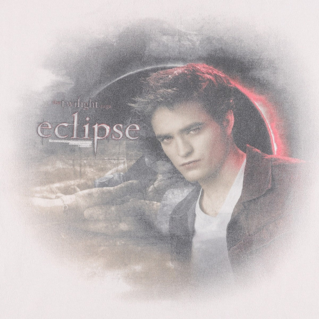 Gildan Ultra Cotton THE TWILIGHT SAGA Edward Cullen Movie T-Shirt (Men's Size L) cotton pink type Vintage Second Hand